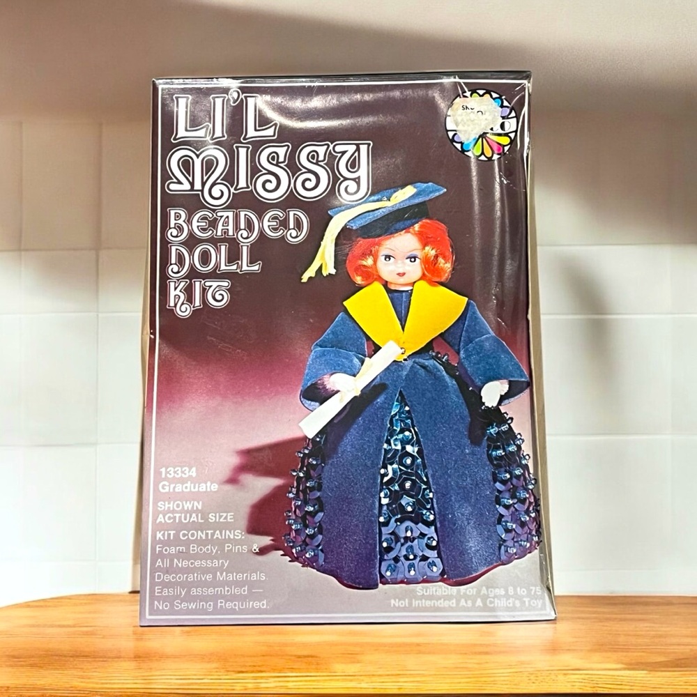🐈OKC🐈 Vintage NIB/NWT Li’l Missy Beaded Doll Kit ”Graduate” #13334